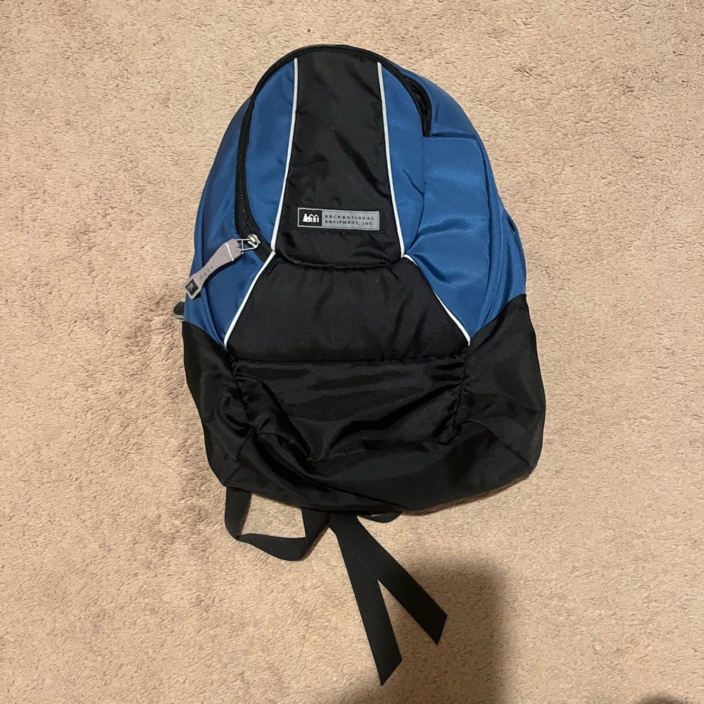 REI Recreational Equipment Men's Black and Blue Backpack